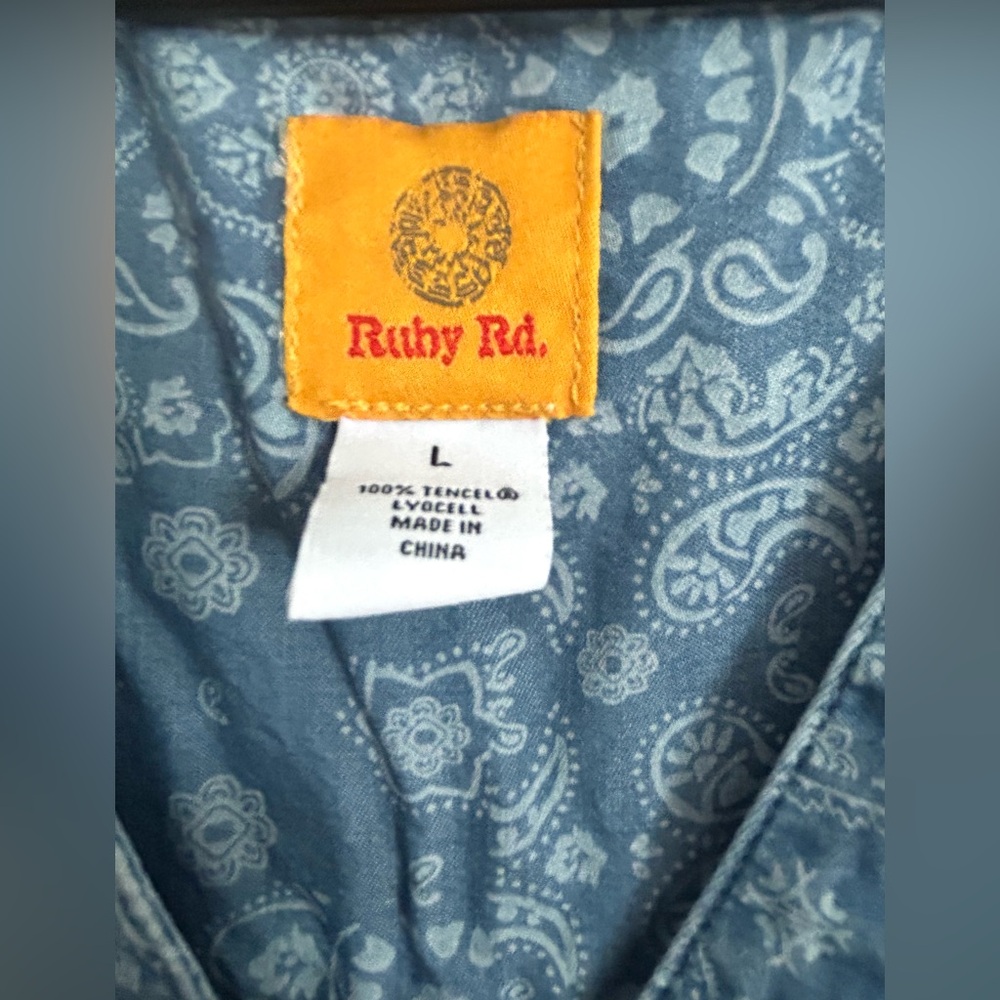Ruby Rd. Blue Paisley Pintuck Button-Front Tunic … - image 2